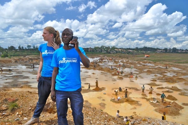 L'équipe fairphone en prospection en RDC © Fairphone