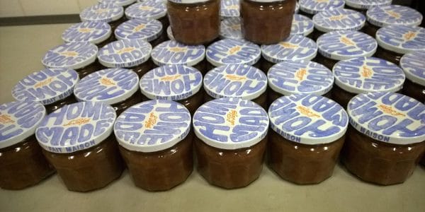 Des conserves de confitures de bananes © Le Bocal Local