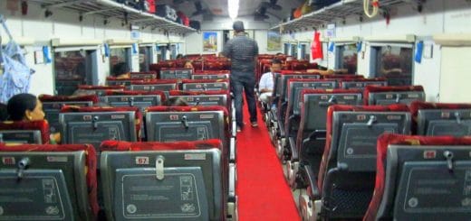 Intérieur d'un wagon shatabdi