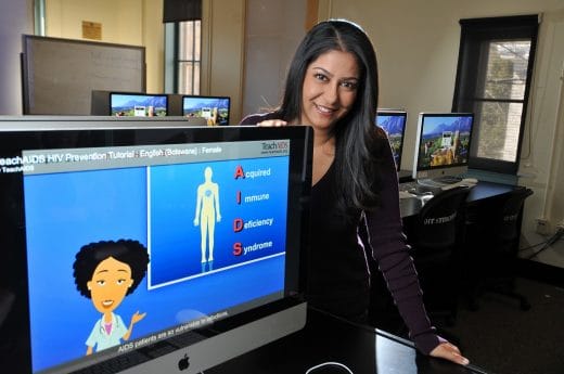 Piya Sorcar à l'Université du Colorado en 2012 © TeachAIDS