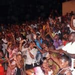 Ambiance festive lors d'une projection d'un CNA © CNA-AFRIQUE